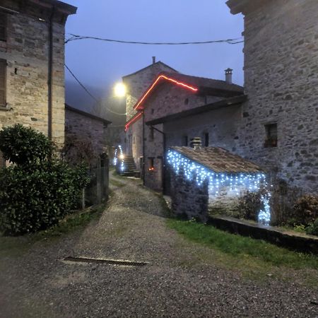 Albergo Diffuso Casa Delle Favole Ferriere Exterior foto