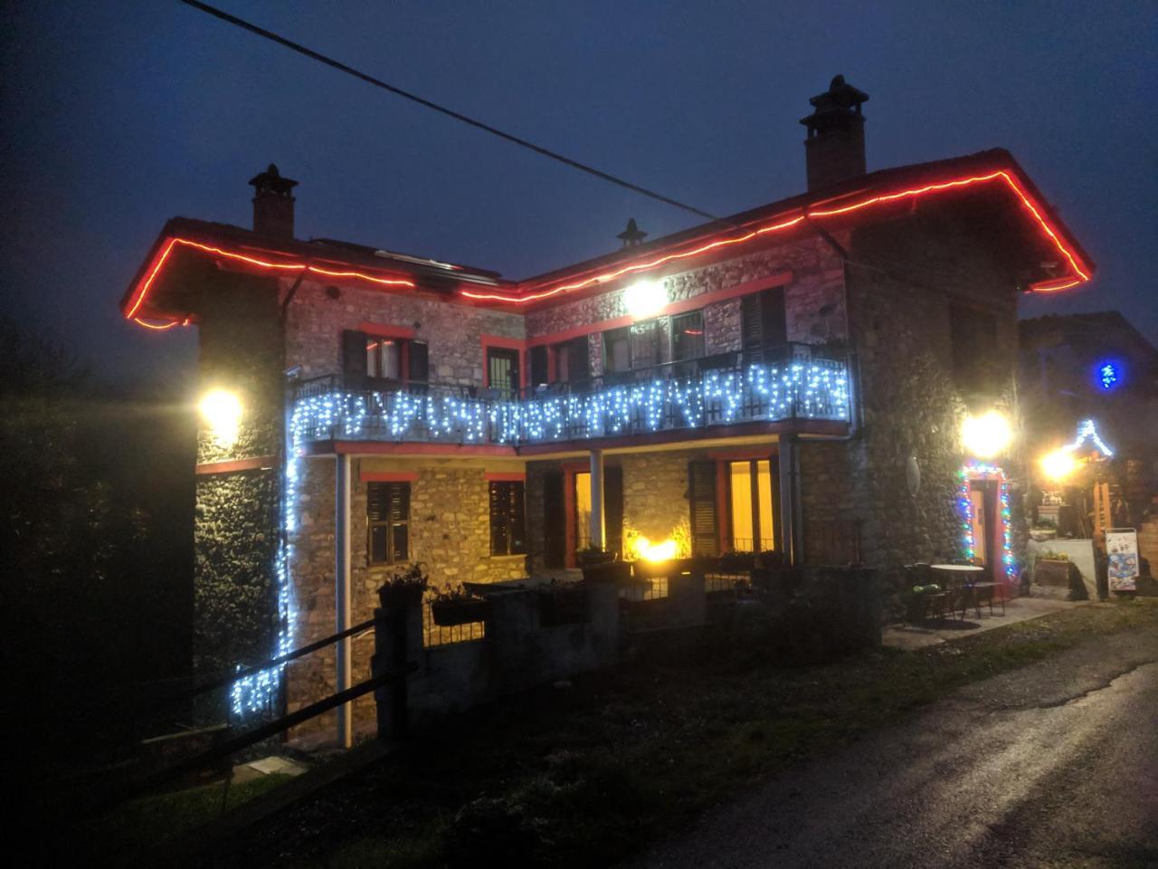 Albergo Diffuso Casa Delle Favole Ferriere Exterior foto